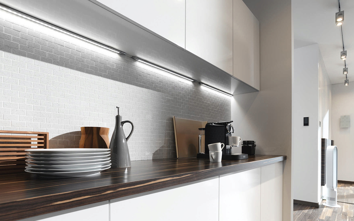 как крепится светодиодная лента в кухонном гарнитуре