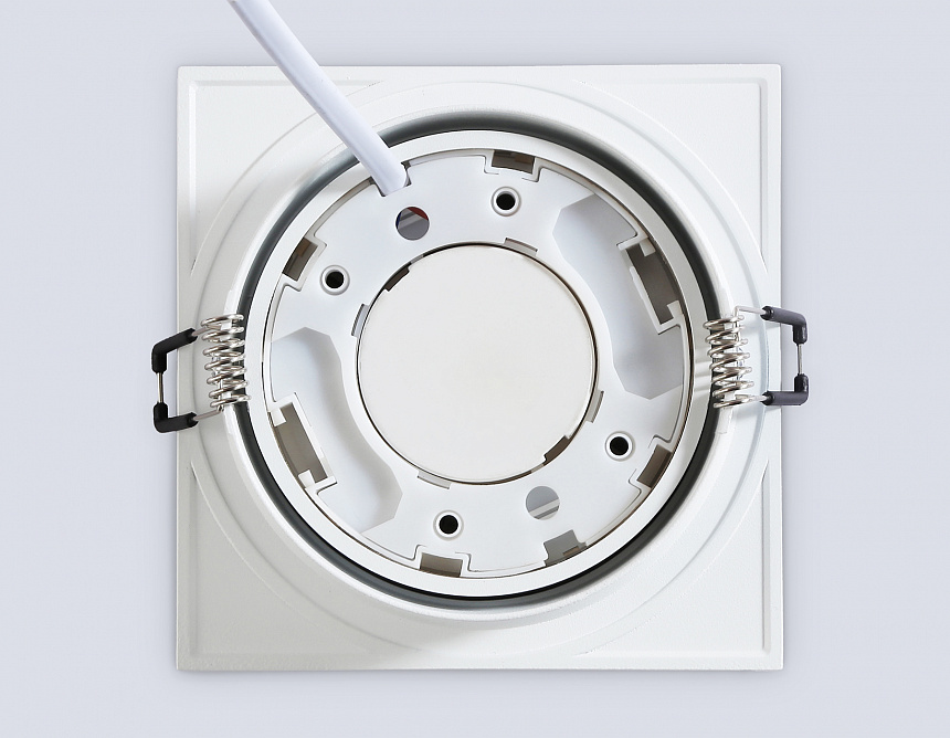 TN52232 WH белый IP20 GX53 110*110*44