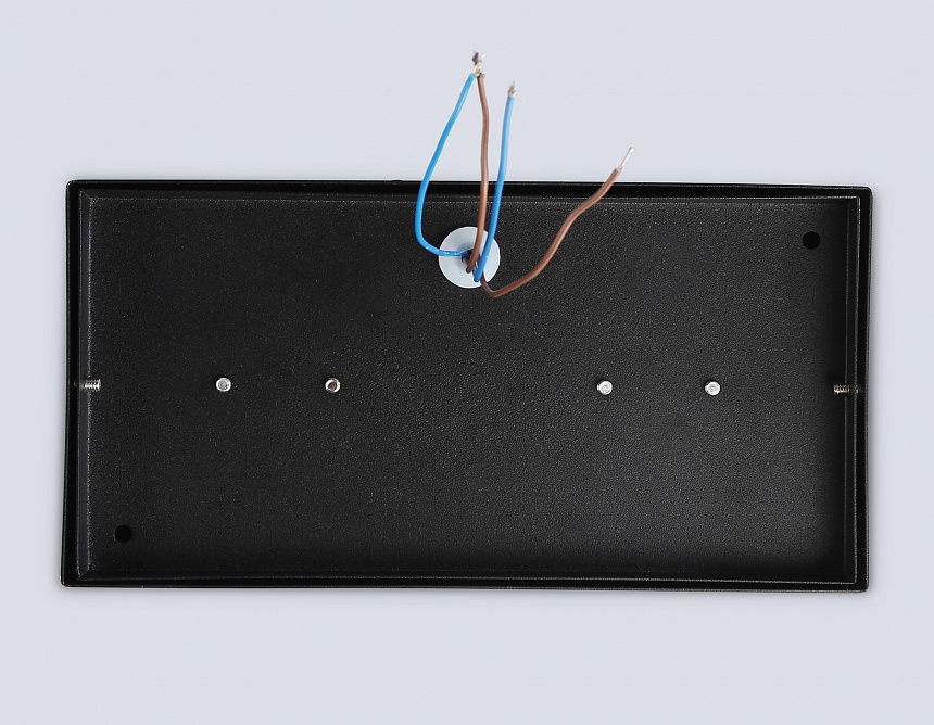 TN6535/2 BK черный IP44 GX53/2 200*100*80