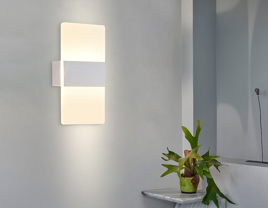 FW200 WH/FR белый/белый матовый LED 3000K/4200K/6400K 4W 220*110*40 FW200 WH/FR белый/белый матовый LED 3000K/4200K/6400K 4W 220*110*40