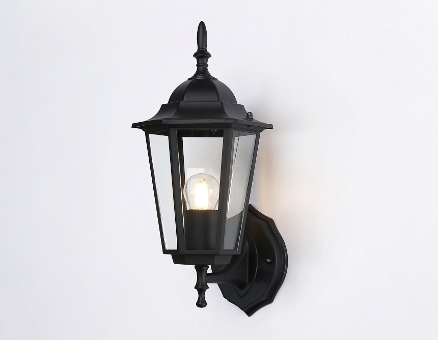 ST2010 BK/CL черный/прозрачный IP54 E27 max 40W 360*150*210 ST2010 BK/CL черный/прозрачный IP54 E27 max 40W 360*150*210