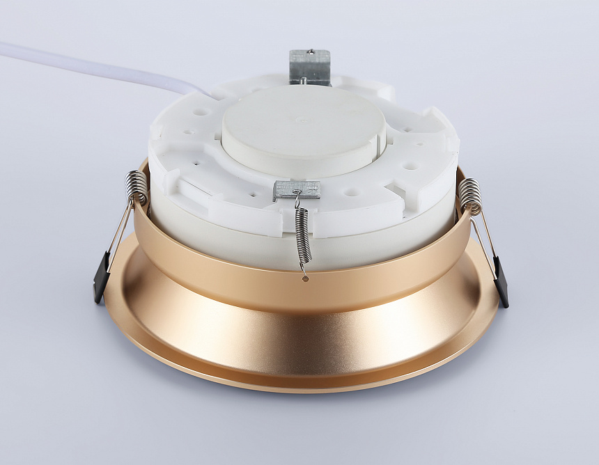 TU51815 GD золото GX70 max 20W D145*44 TU51815 GD золото GX70 max 20W D145*44
