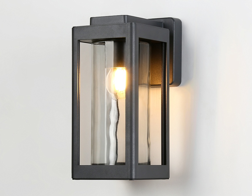 ST2404 GR/CL серый/прозрачный IP54 E27 max 40W 245*110*150 ST2404 GR/CL серый/прозрачный IP54 E27 max 40W 245*110*150