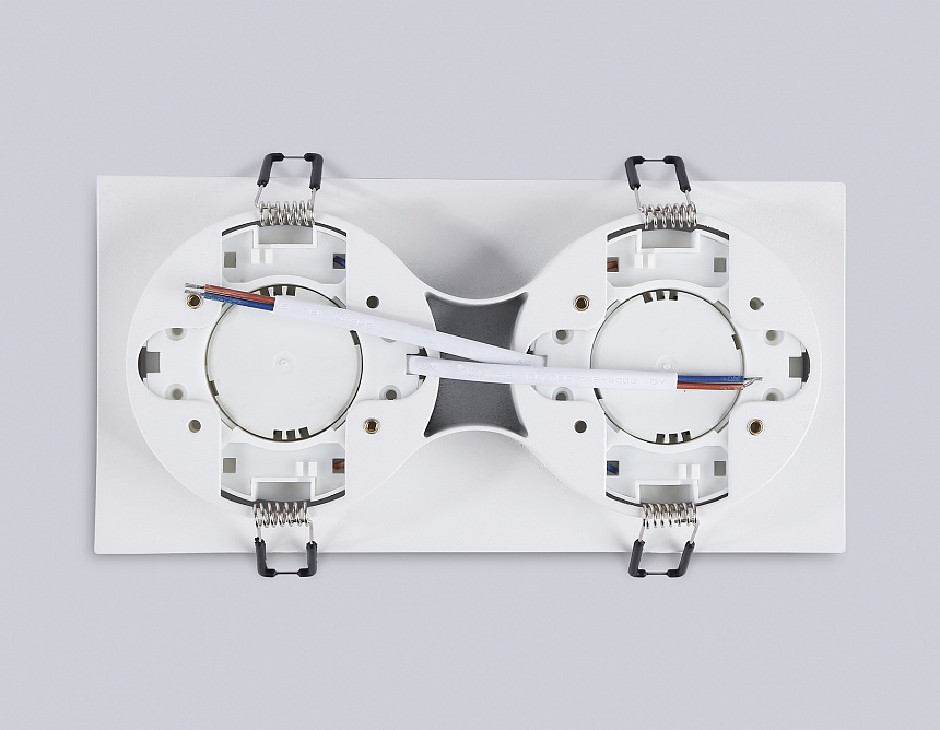 TN6711/2 WH белый IP44 GX53/2 max 15W 210*105*45