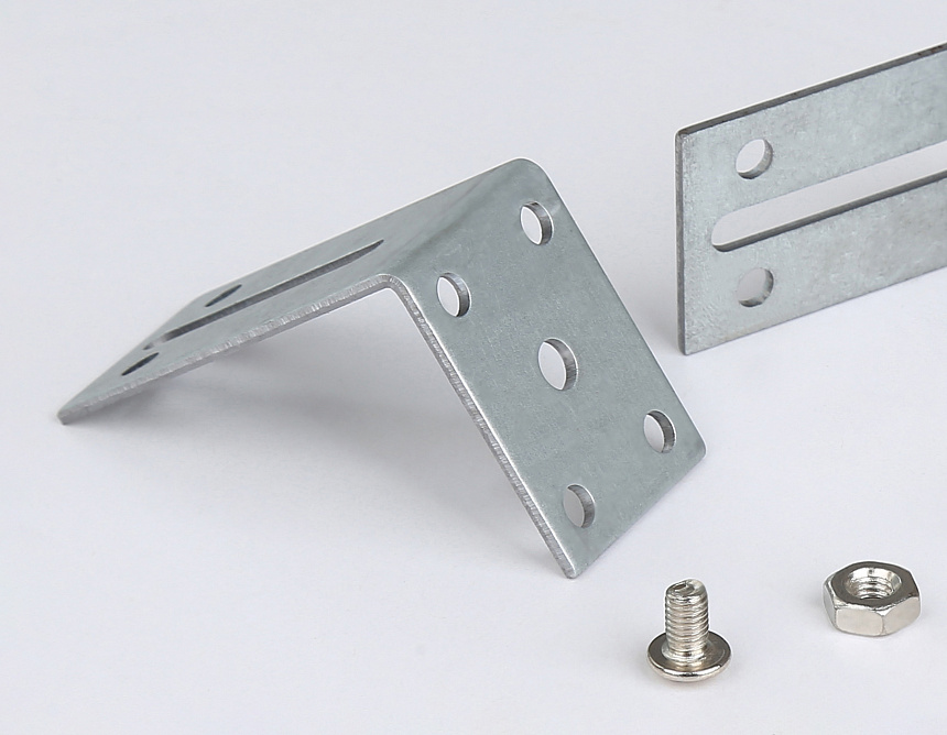 GL3620 уголок монтажный регулируемый для корпуса в натяжной потолок 60*22*40