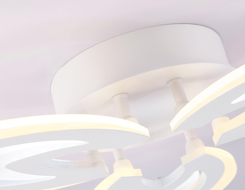 FA4545/3 WH белый 3000K-6400K 38W 425*385*75 (ПДУ ИК)