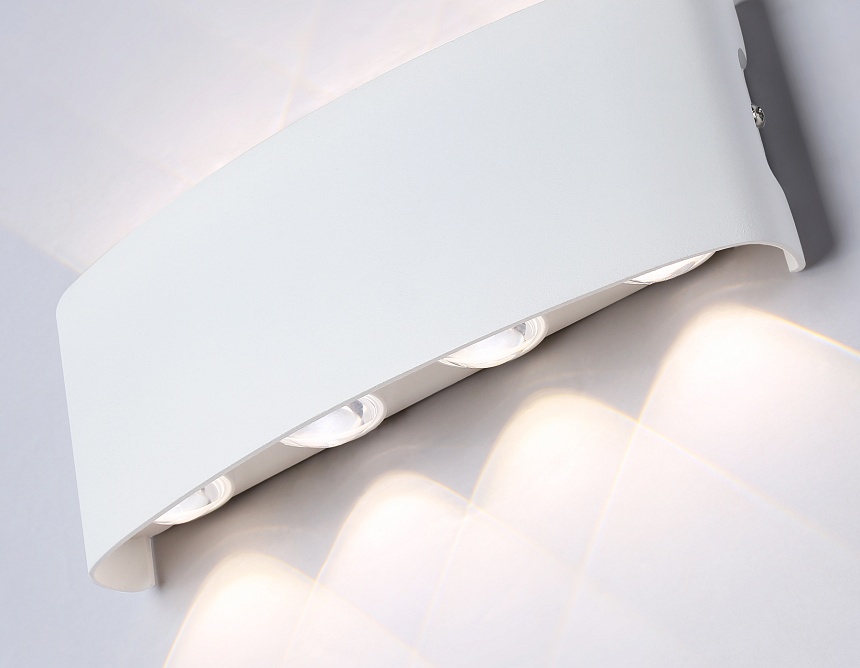 ST4461/8 WH белый IP65 LED 4200K 8W 210*80*46 ST4461/8 WH белый IP65 LED 4200K 8W 210*80*46