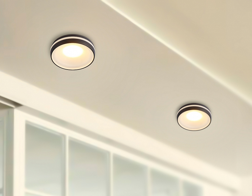 TN3322 SBK/FR черный песок/белый матовый GU5.3 D95*45