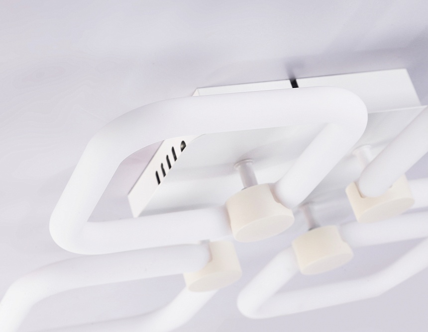 FA3819/4 WH белый 3000K-6400K 67W 380*380*90 (ПДУ ИК)