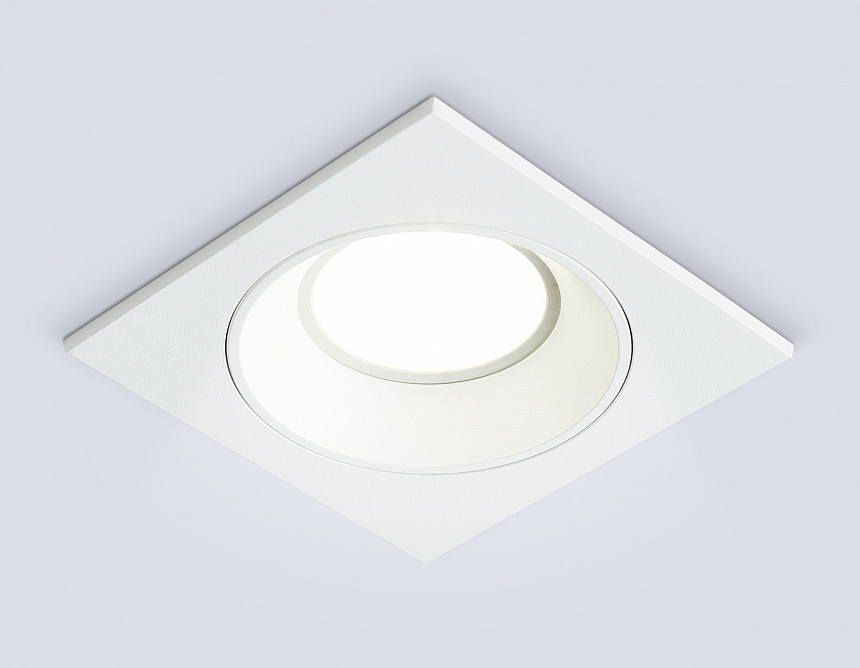 A8924 WH белый MR16 GU5.3 92*92*24