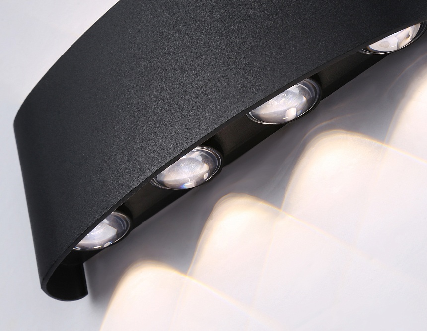 ST4464/8 BK черный IP65 LED 4200K 8W 210*80*46