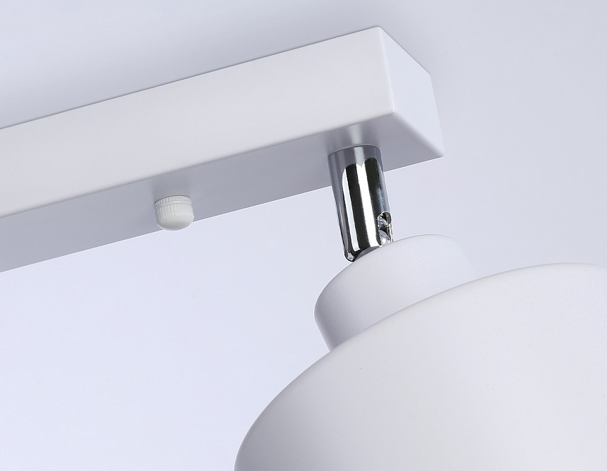 TR8141/2 WH белый E27*2 max 40W 340*120*180 TR8141/2 WH белый E27*2 max 40W 340*120*180