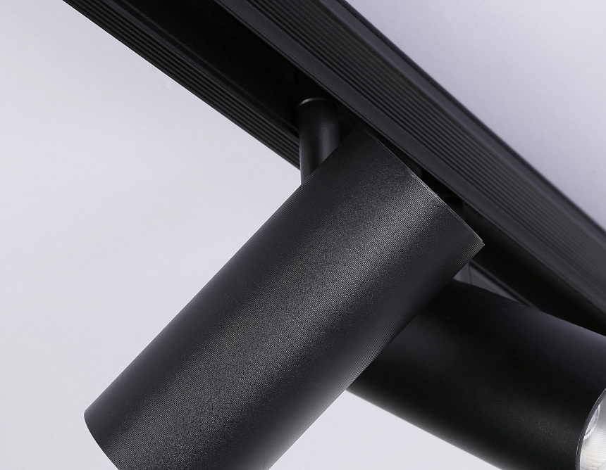 GL3902/2 BK черный LED 20W 4200К 48V 24° 180*45*182