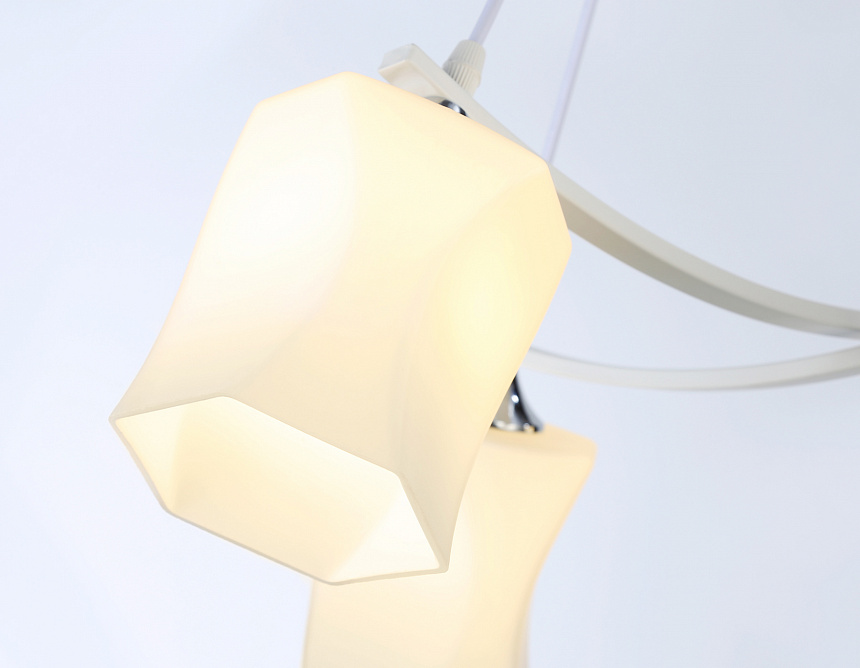 TR303156/4 WH/CH/FR белый/хром/белый матовый E27/4 max 40W 640*640*410