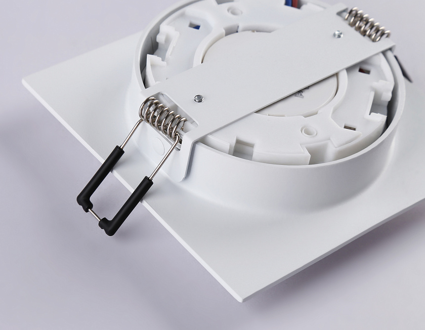 TN5229 WH белый GX53 110*110*35