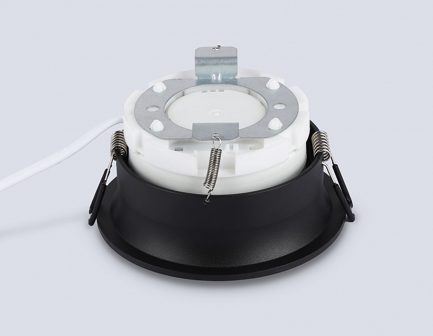 TN51811 BK черный GX53 max 15W D105*36