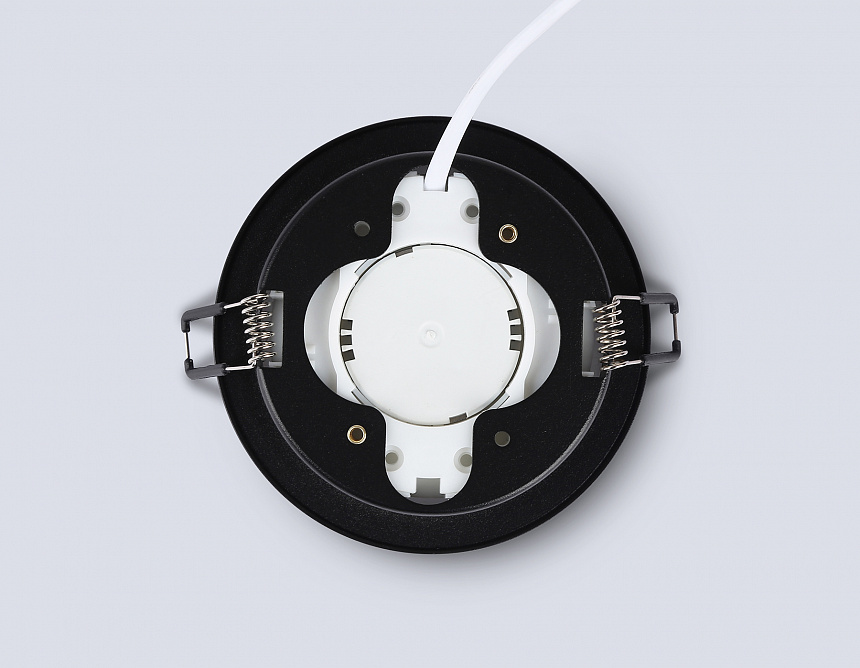 TN5215 BK черный GX53 max 15W D105*40