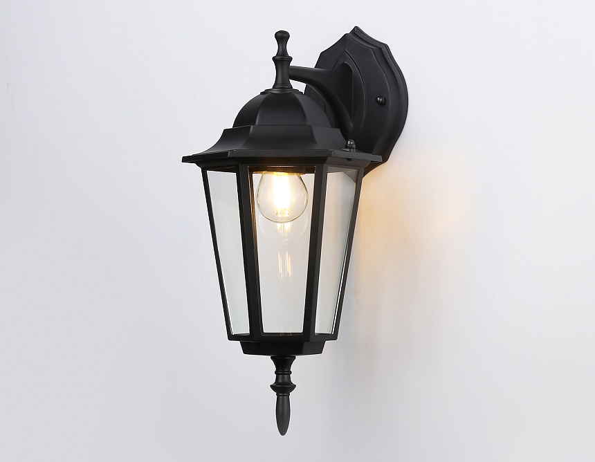 ST2018 BK/CL черный/прозрачный IP54 E27 max 40W 360*150*210 ST2018 BK/CL черный/прозрачный IP54 E27 max 40W 360*150*210