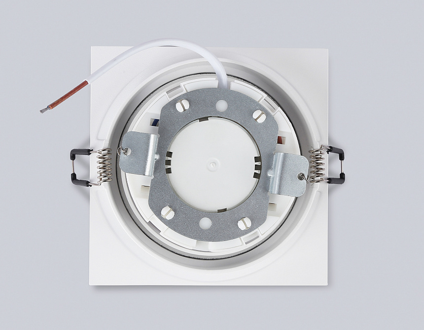 TN51803 WH белый GX53 max 15W 110*110*23