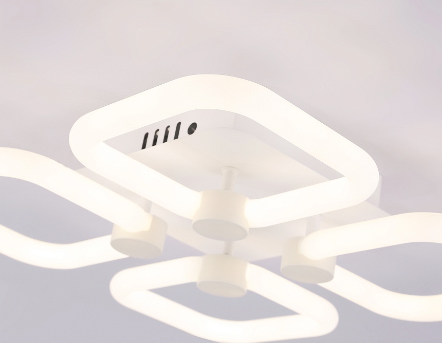 FA3819/4 WH белый 3000K-6400K 67W 380*380*90 (ПДУ ИК)