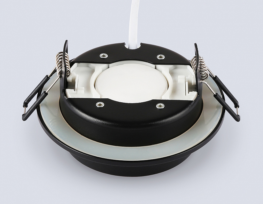 TN6735 BK черный IP44 GX53 D110*57