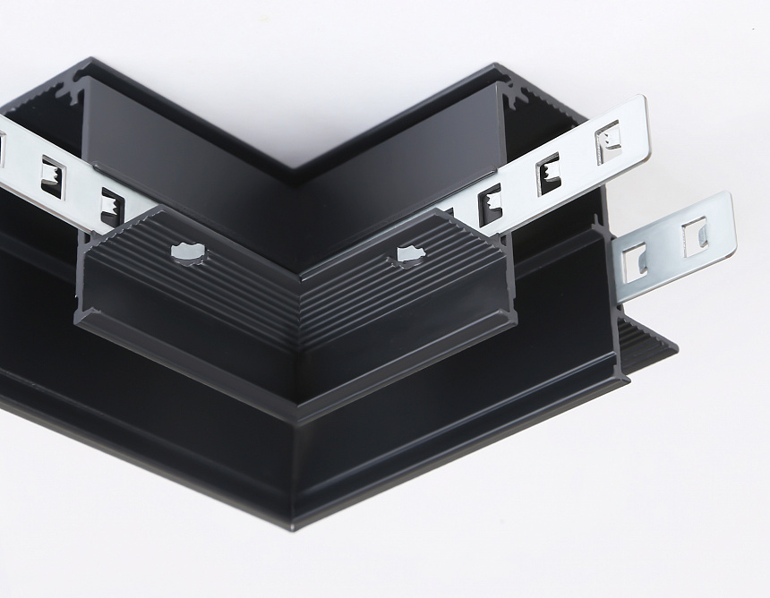 GL3354 BK черный коннектор угловой встраиваемый 85*85*H46.8