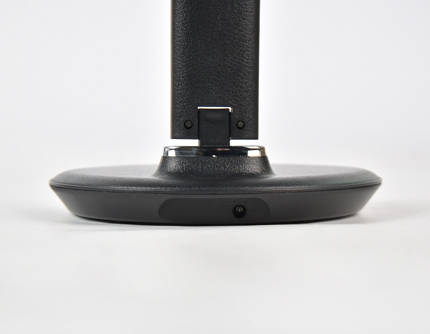 DE521 BK черный LED 3000-6400K 8W