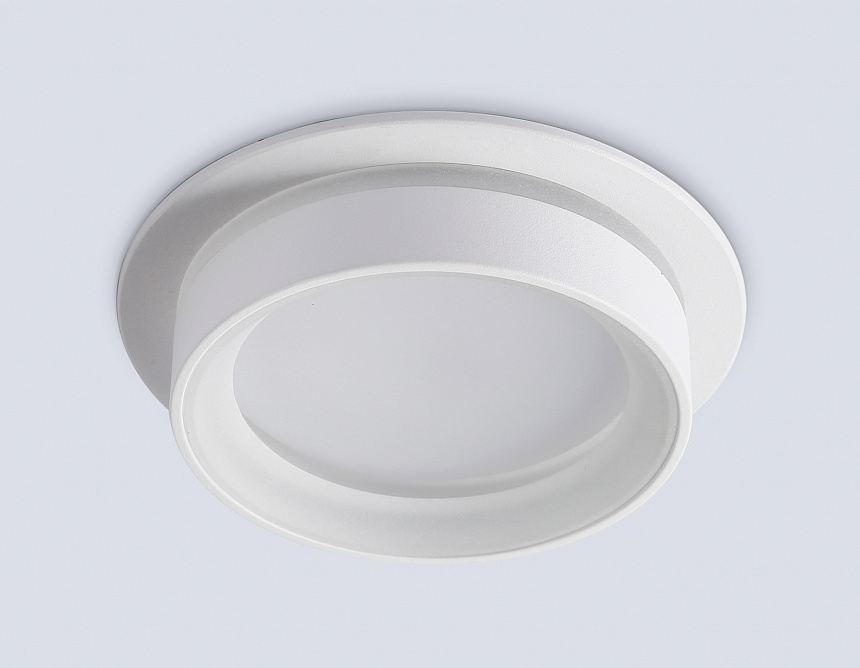 TN6707 WH белый IP44 GX53 max 15W D105*45