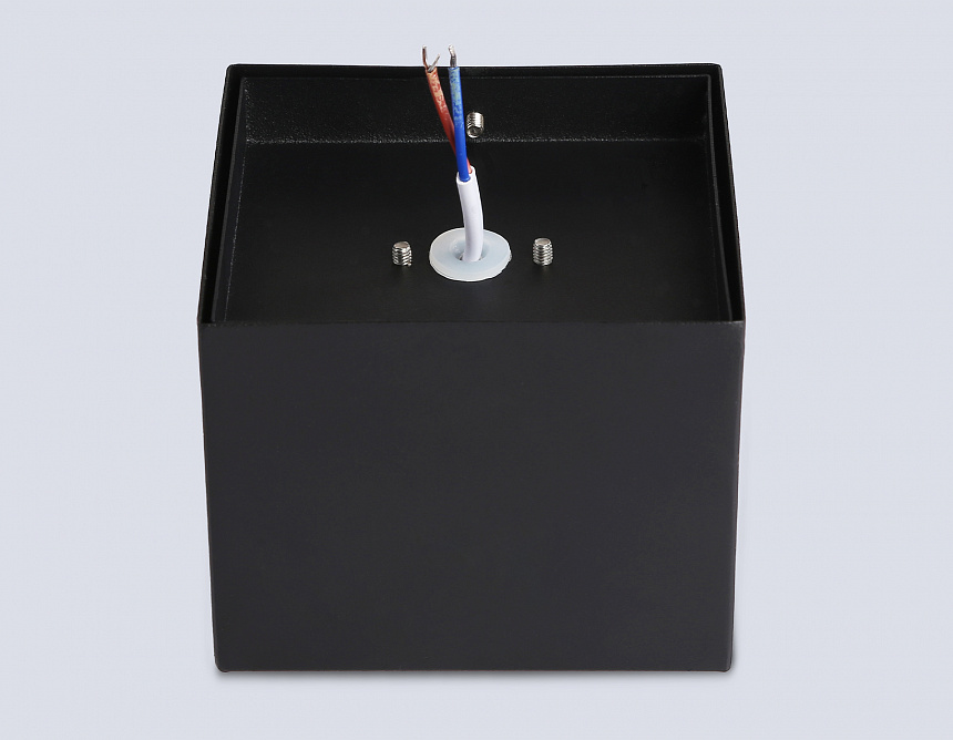 TN6532 BK черный IP44 GX53 100*100*80