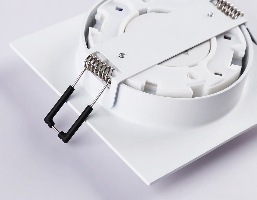 TN5221 WH белый GX53 110*110*50