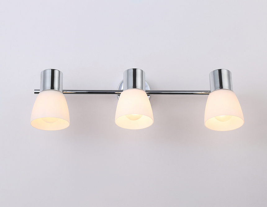 TR3965/3 CH/FR хром/белый матовый E27*3 max 40W 460*82*200 TR3965/3 CH/FR хром/белый матовый E27*3 max 40W 460*82*200