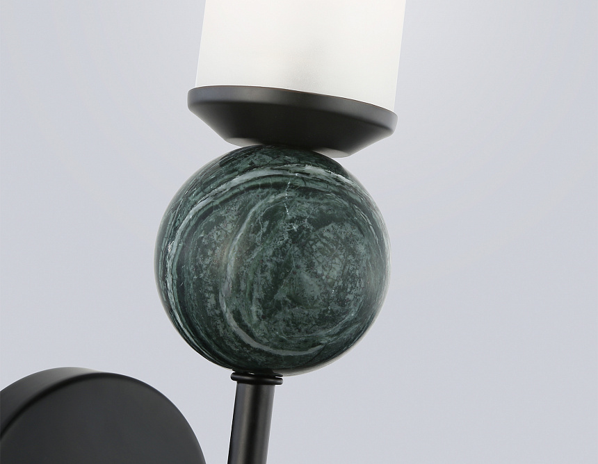 LH53276 BK/WH черный/белый E14 max 40W 110*100*400