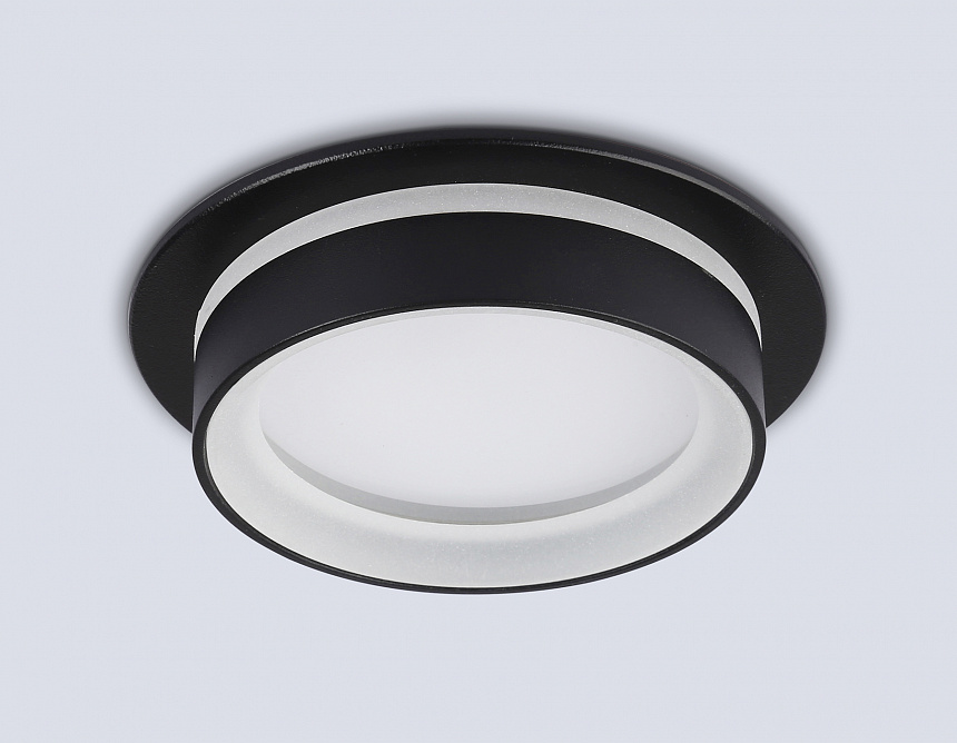 TN6708 BK черный IP44 GX53 max 15W D105*45