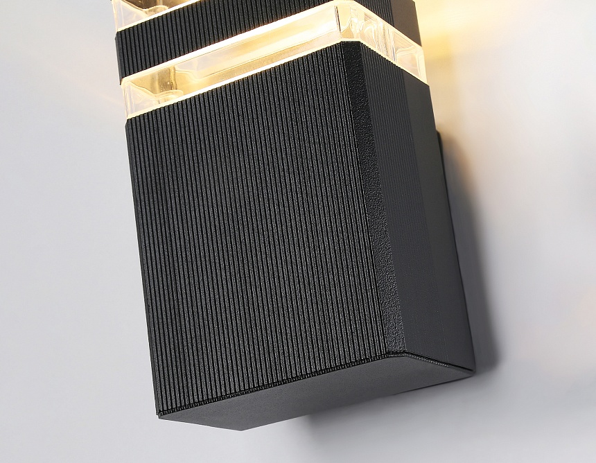 ST2572 BK/CL черный/прозрачный IP54 GU10 max 35W 205*110*65 ST2572 BK/CL черный/прозрачный IP54 GU10 max 35W 205*110*65