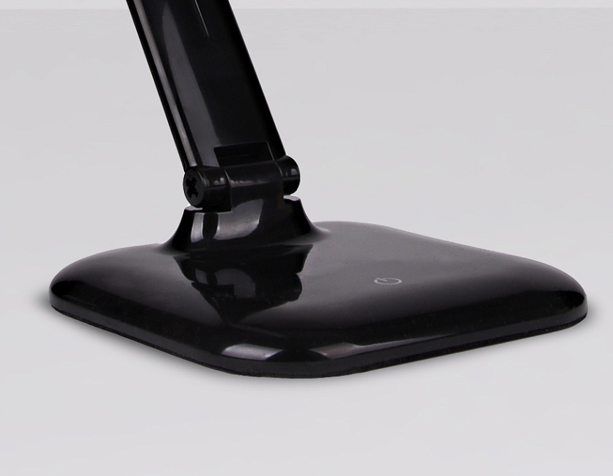 DE501 BK черный LED 4200K 9W