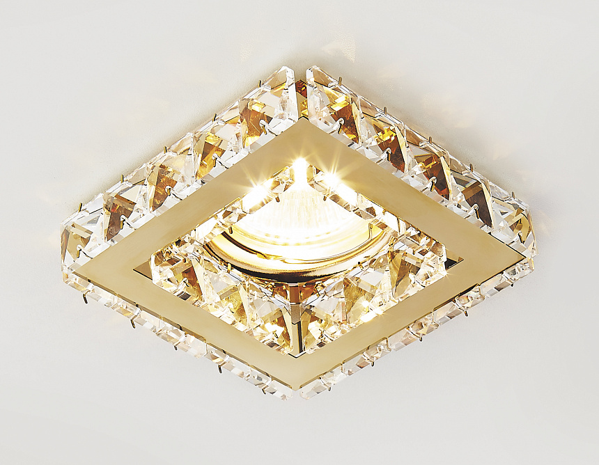 K110 CL/G золото/прозрачный хрусталь MR16