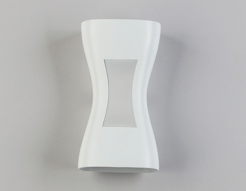 ST4527 WH белый LED 4200K/3000K 6W IP54 150*80*55