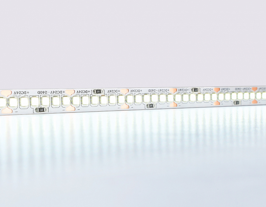 GS3303 2835 240Led/ 18W m/ 24V IP20 6500K/ 5000*10*1.2mm (2 конт.) GS3303 2835 240Led/ 18W m/ 24V IP20 6500K/ 5000*10*1.2mm (2 конт.)