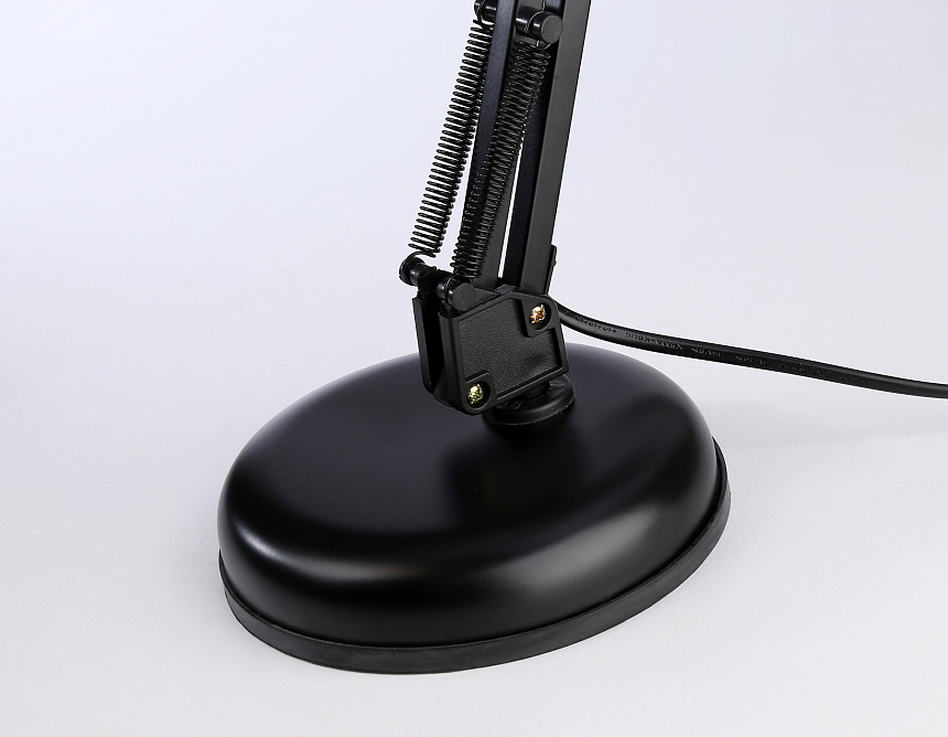 DE7716 BK черный E27 max 40W